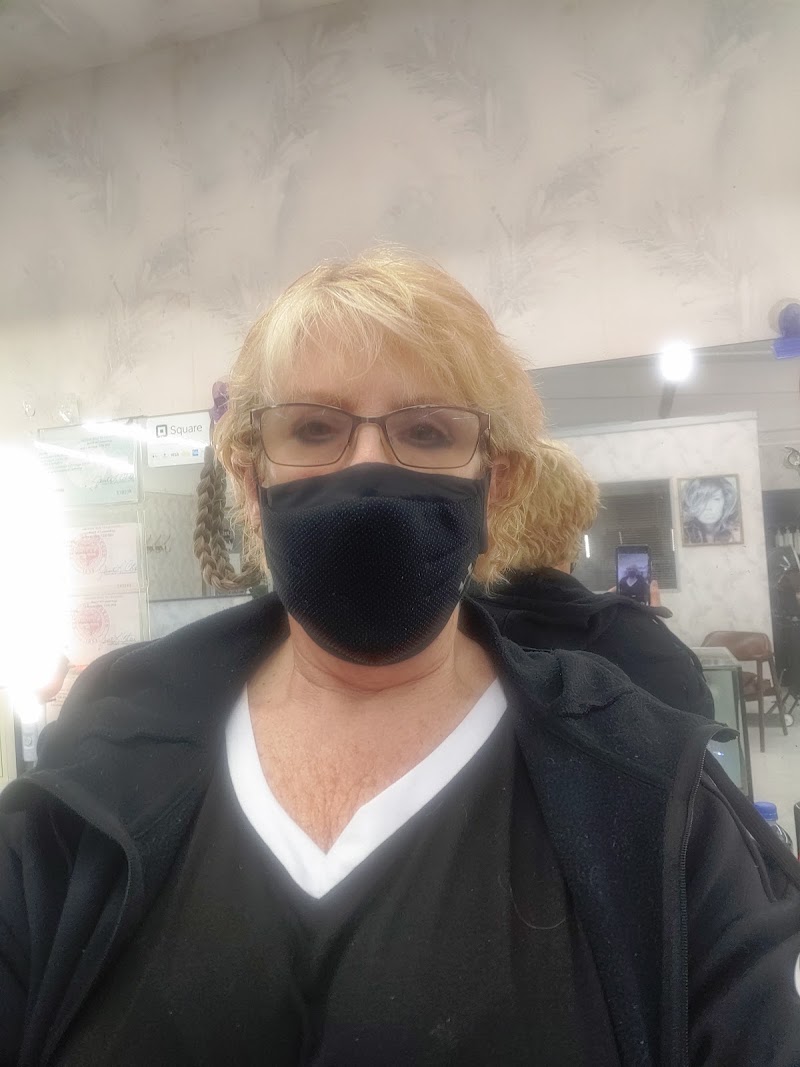 Pony Village Beauty Salon, beauty salon in North Bend, OR, photo 6 of 9